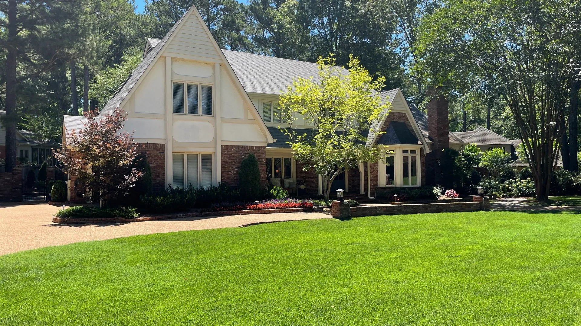 Your Lawn Needs Help During the Summer - Make Sure to Fertilize It Twice